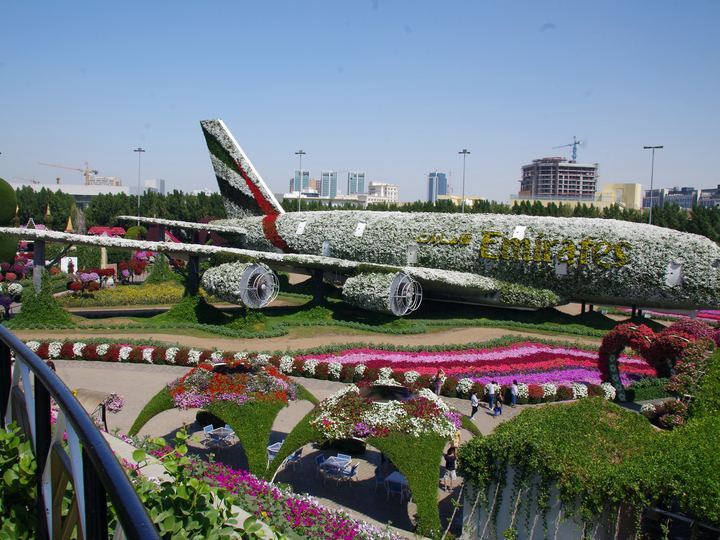 Flower sculptures and arches at Dubai Miracle Garden